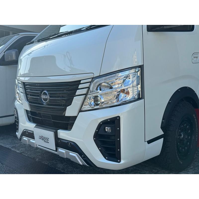 キャラバン　フォグランプベゼル　　NV350　　３型　ダミーリベット付き |  | 02