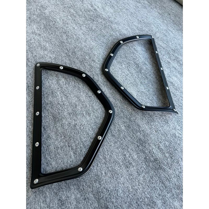 キャラバン　フォグランプベゼル　　NV350　　３型　ダミーリベット付き |  | 06