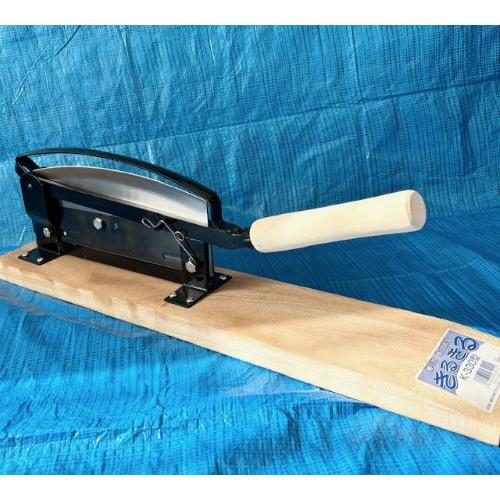 自動押切機　330m 新品未使用 押切機 330mm 藁 干し草切りに ワラ切り 自動押切 押し切り機 生け花