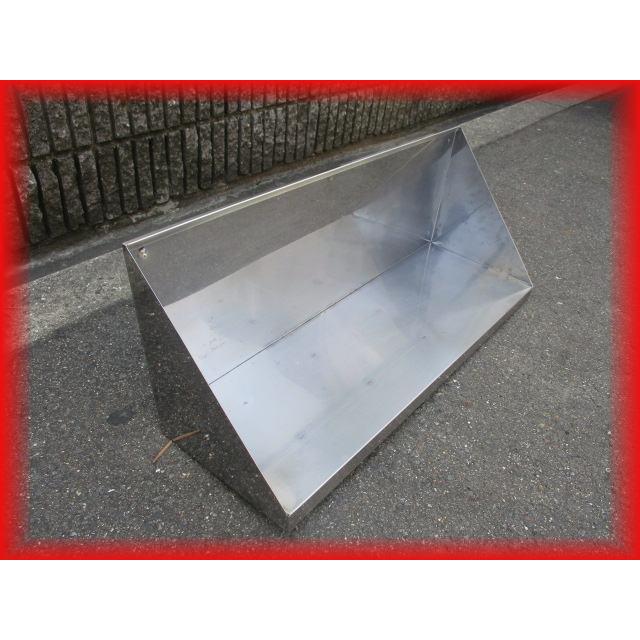 ⭐︎中古品　三角棚の吊り棚　870×300×250mm　厨房用品⭐︎ 吊り棚 三角吊り棚 中古 業務用 ステンレス 750×250×300mm 厨房用品