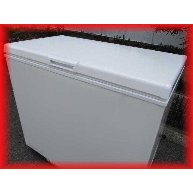 美品】冷凍ストッカー エスケージャパン 上開き冷凍庫 203L