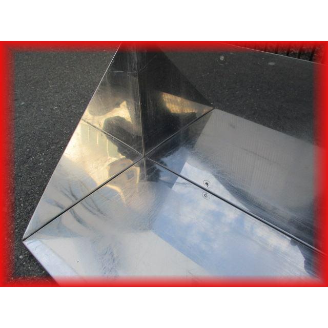 ⭐︎中古品　三角棚の吊り棚　1200×300×250mm  厨房用品⭐︎ 吊り棚 中古 業務用 三角吊り棚 ステンレス 1200×250×260mm 厨房用品