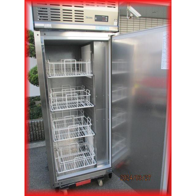 送料無料 ダイワ 大和冷機 業務用 タテ型冷凍庫 蓄冷剤凍結庫 送料無料 ダイワ 大和冷機 業務用 タテ型冷凍庫 蓄冷剤凍結庫