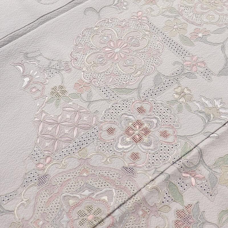中古 付下げ 袷 レディース 正絹 グレー 一つ紋 汕頭刺繍 向い