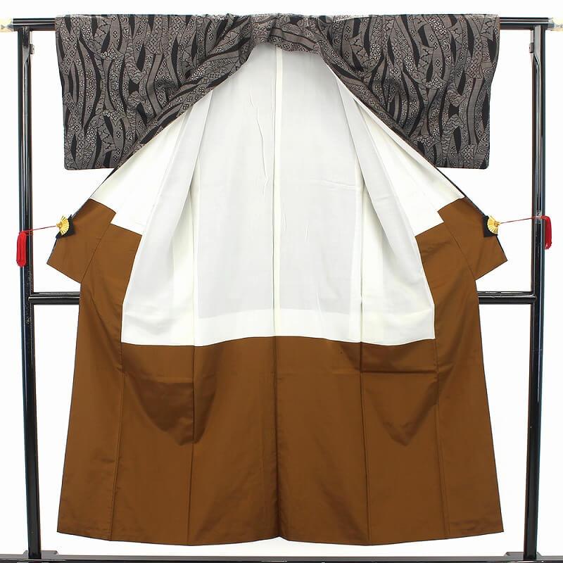 大島紬 中古 リサイクル着物 レディース 正絹 茶 黒 身丈156.5cm 裄丈62.5cm カジュアル 中古着物
