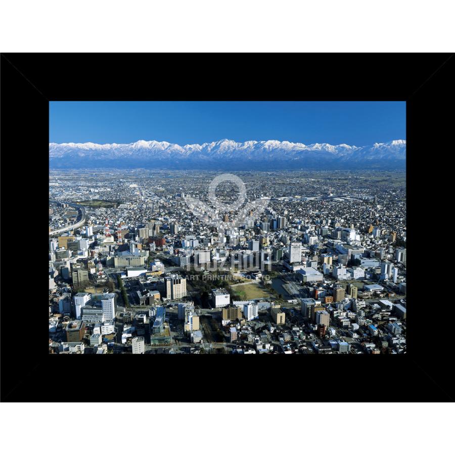 ファインアートプリント『富山市中心街〜立山連峰』　撮影：東澤光明