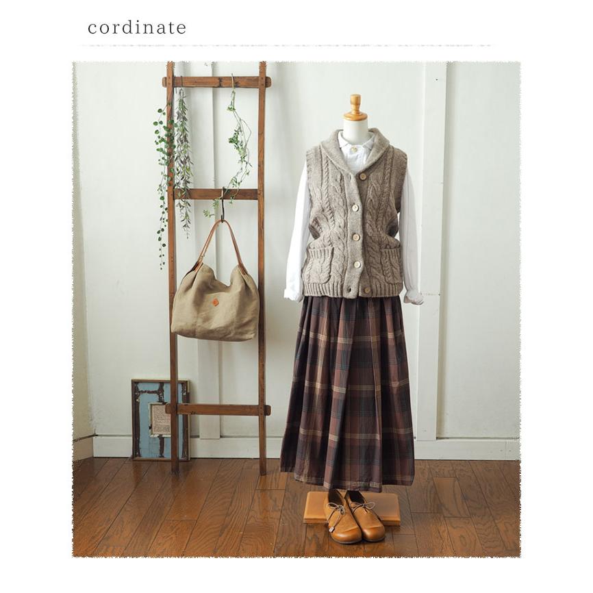 ウール100 ニットベスト アラン柄ショール襟の軽くてあたたかベスト