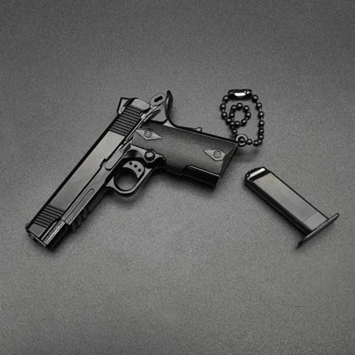 メタル製】1／3ミニチュア ガバメント M1911 キーホルダー Ver2