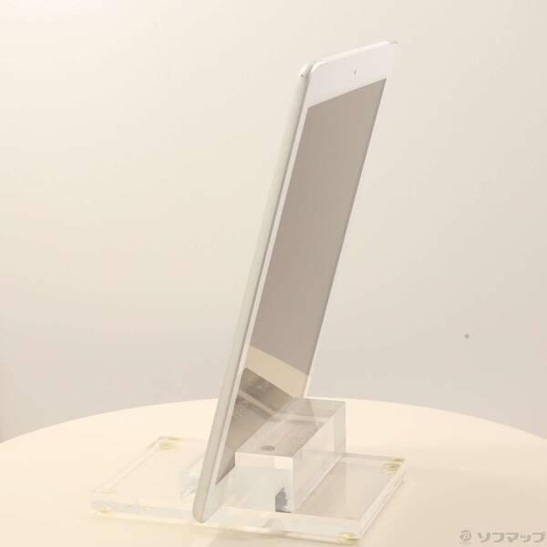 〔中古〕Apple(アップル) iPad 第5世代 32GB シルバー MP1L2J／A docomoロック解除SIMフリー〔349-ud〕 |  | 01