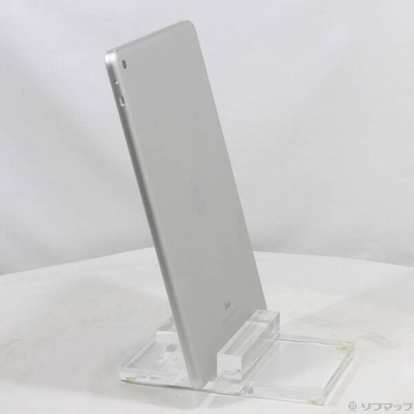 〔中古〕Apple(アップル) iPad 第5世代 32GB シルバー MP2G2J／A Wi-Fi〔295-ud〕 |  | 03