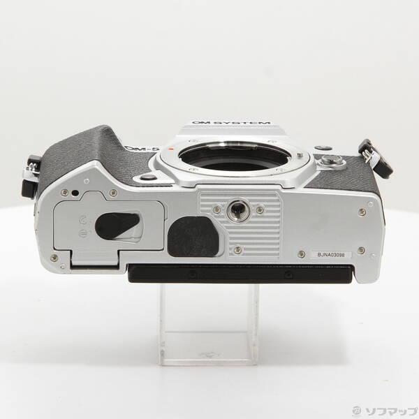 〔中古〕OM-5 ボディ シルバー〔297-ud〕 |  | 04