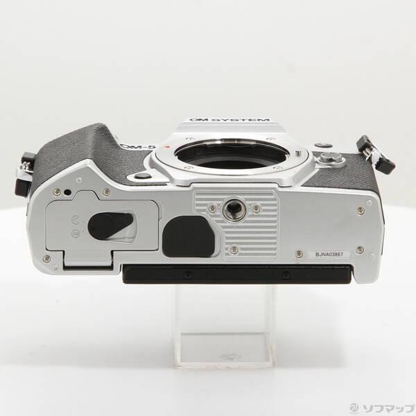 〔中古〕OM-5 ボディ シルバー〔348-ud〕 |  | 04