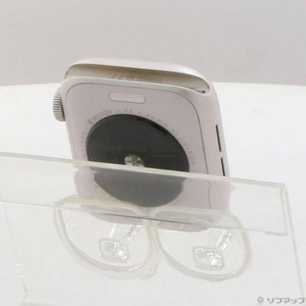 〔中古〕Apple(アップル) 〔展示品〕 Apple Watch SE 第2世代 GPS 40mm スターライトアルミニウムケース バンド無し DEMO品〔352-ud〕 |  | 02