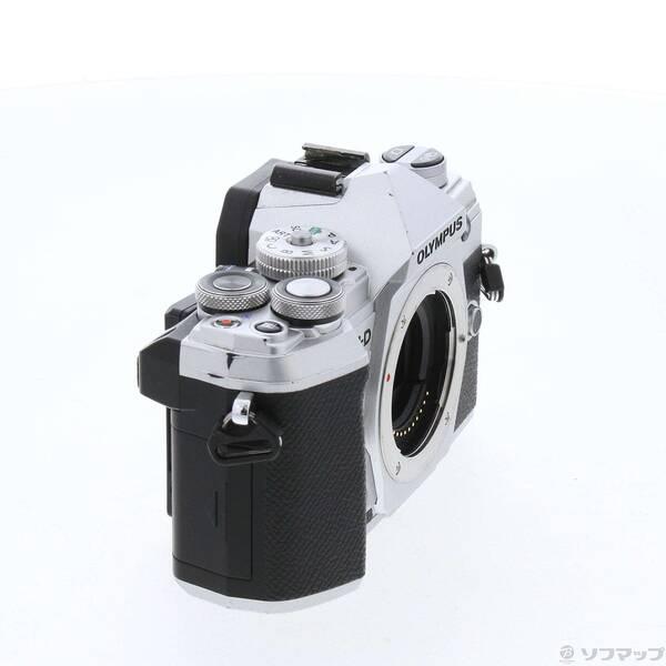 〔中古〕OLYMPUS(オリンパス) OM-D E-M5 Mark III ボディ シルバー〔262-ud〕 |  | 03