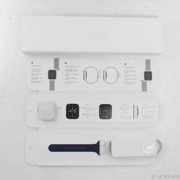 〔中古〕Apple(アップル) Apple Watch Series 6 GPS 40mm シルバーアルミニウムケース ディープネイビースポーツバンド〔352-ud〕 |  | 04
