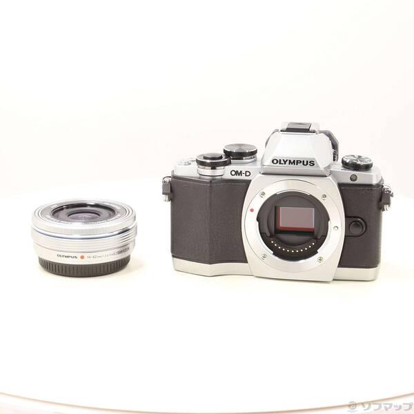 〔中古〕OLYMPUS(オリンパス) OM-D E-M10 14-42mm EZレンズキット シルバー〔262-ud〕 | 