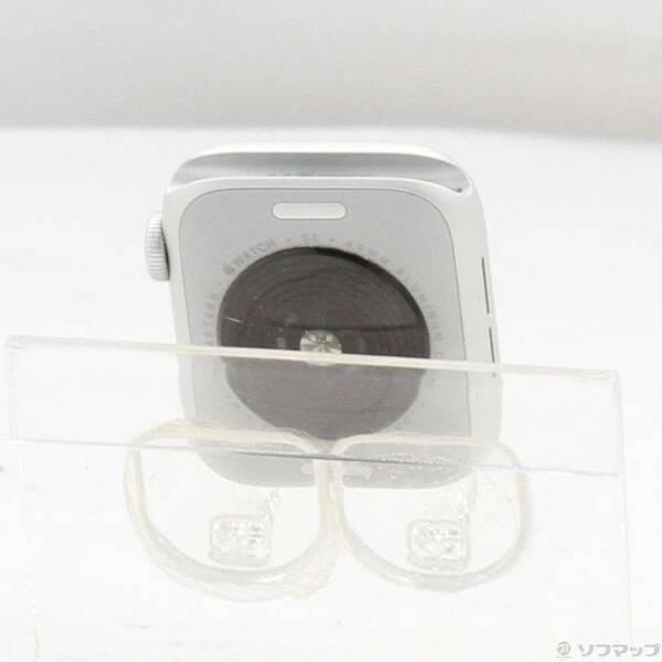 〔中古〕Apple(アップル) Apple Watch SE 第2世代 GPS 40mm シルバーアルミニウムケース バンド無し〔344-ud〕 |  | 02