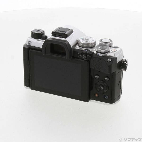 〔中古〕OM-5 ボディ シルバー〔262-ud〕 |  | 02