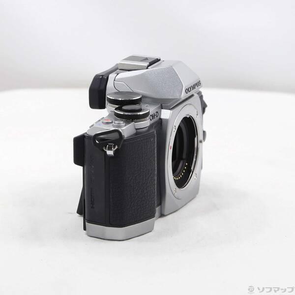 〔中古〕OLYMPUS(オリンパス) OM-D E-M10 ボディー シルバー〔269-ud〕 |  | 03