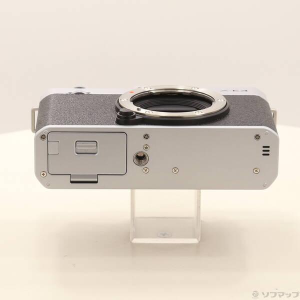 〔中古〕FUJIFILM(フジフイルム) FUJIFILM X-E4 ボディ シルバー〔297-ud〕 |  | 04