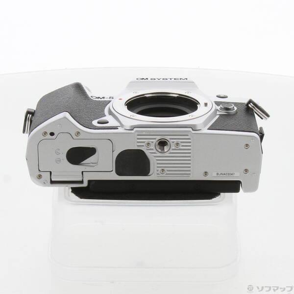 〔中古〕OM-5 ボディ シルバー〔262-ud〕 |  | 04