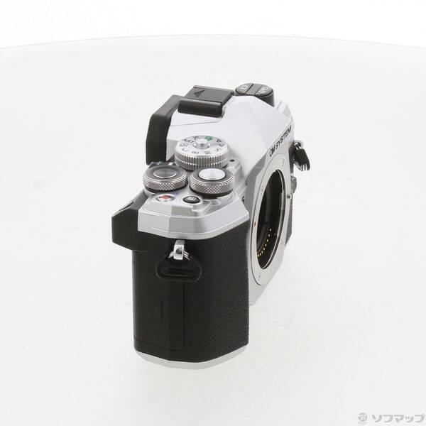 〔中古〕OM-5 ボディ シルバー〔262-ud〕 |  | 03