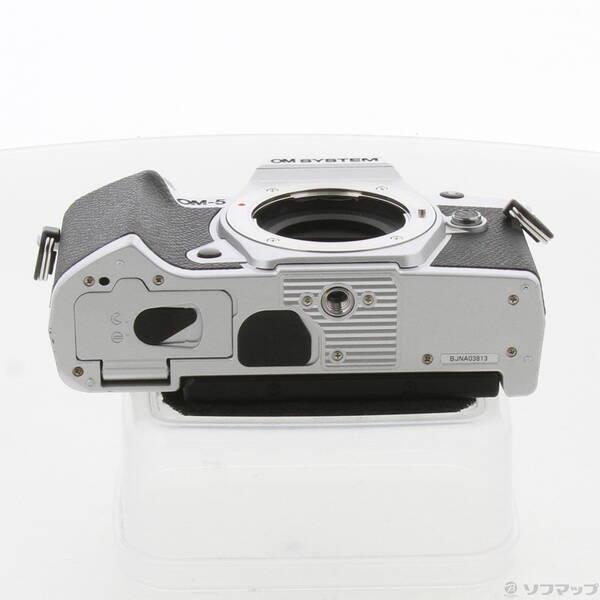 〔中古〕OM-5 ボディ シルバー〔262-ud〕 |  | 04