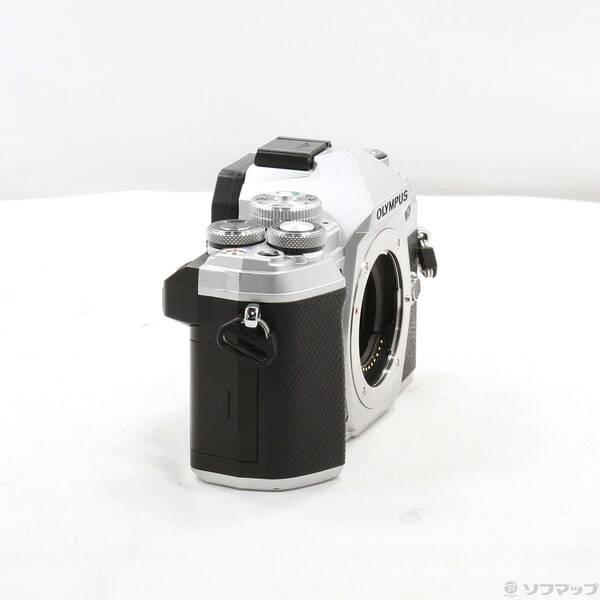 〔中古〕OLYMPUS(オリンパス) OM-D E-M5 Mark III ボディ シルバー〔295-ud〕 |  | 03