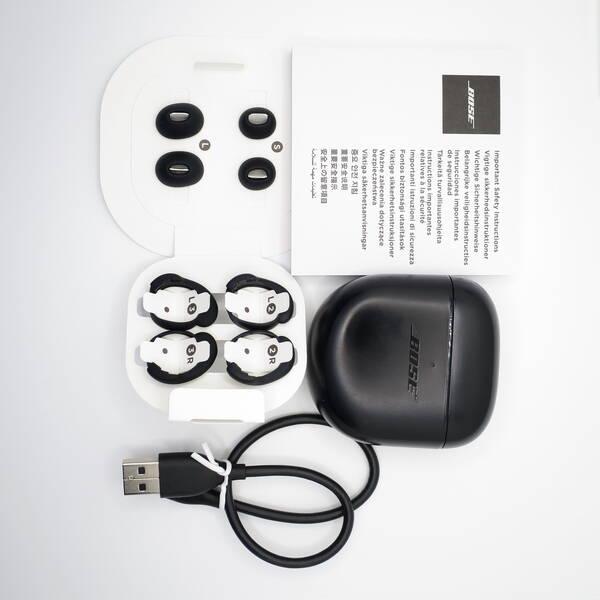 〔中古〕BOSE(ボーズ) Bose QuietComfort Earbuds II トリプルブラック〔196-ud〕 |  | 01