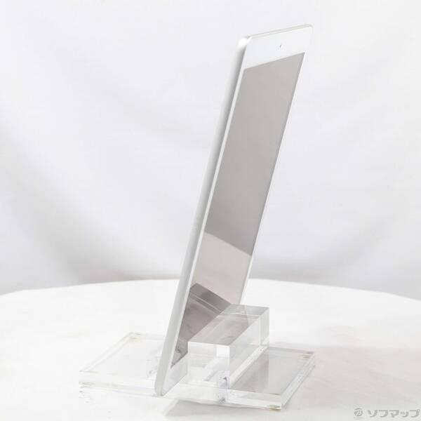 〔中古〕Apple(アップル) iPad 第8世代 32GB シルバー MYLA2J／A Wi-Fi〔352-ud〕 |  | 01