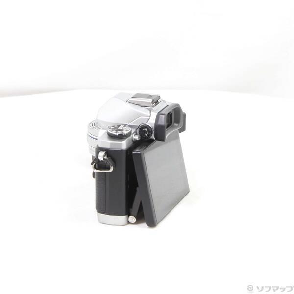 〔中古〕OLYMPUS(オリンパス) OM-D E-M10 14-42mm EZレンズキット シルバー〔352-ud〕 |  | 01