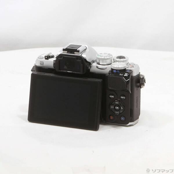 〔中古〕OLYMPUS(オリンパス) OM-D E-M10 Mark III ボディ シルバー〔349-ud〕 |  | 02