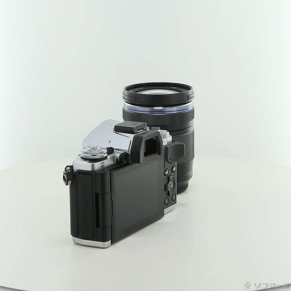〔中古〕OLYMPUS(オリンパス) OM-D E-M5 Mark II 14-150mm II レンズキット シルバー〔262-ud〕 |  | 01