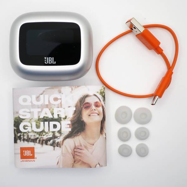 〔中古〕JBL(ジェービーエル) LIVE BUDS 3 シルバー〔297-ud〕 |  | 01