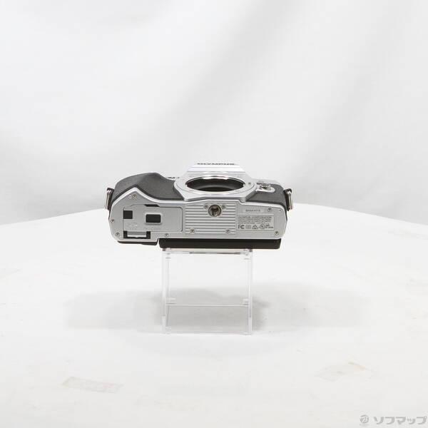 〔中古〕OLYMPUS(オリンパス) OM-D E-M10 MarkIII EZ ダブルズームキット シルバー〔269-ud〕 |  | 04