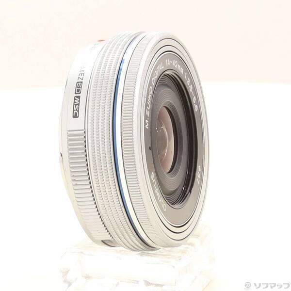 〔中古〕OLYMPUS(オリンパス) M.ZUIKO DIGITAL ED 14-42mm F3.5-5.6 EZ シルバー (μ4／3)〔295-ud〕 |  | 03