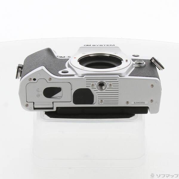 〔中古〕OM-5 ボディ シルバー〔262-ud〕 |  | 04