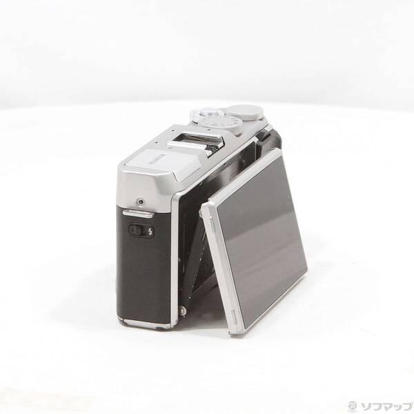 〔中古〕FUJIFILM(フジフイルム) FUJIFILM X-A3 ボディ シルバー〔352-ud〕 |  | 01