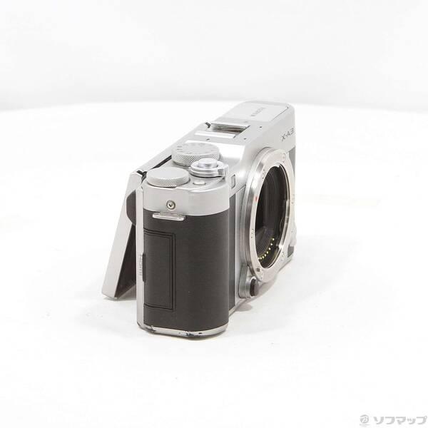〔中古〕FUJIFILM(フジフイルム) FUJIFILM X-A3 ボディ シルバー〔352-ud〕 |  | 03