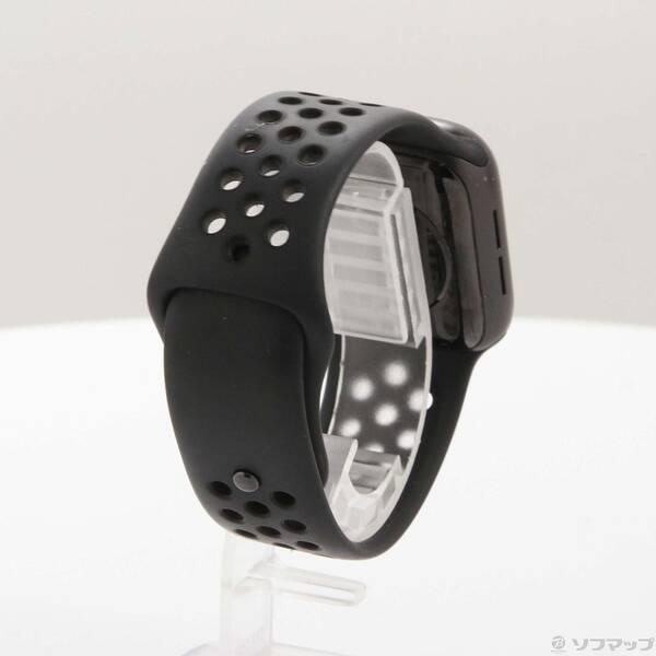 〔中古〕Apple(アップル) Apple Watch SE 第1世代 Nike GPS 40mm スペースグレイアルミニウムケース アンスラサイト／ブラックNikeスポーツバンド〔352-ud〕 |  | 02