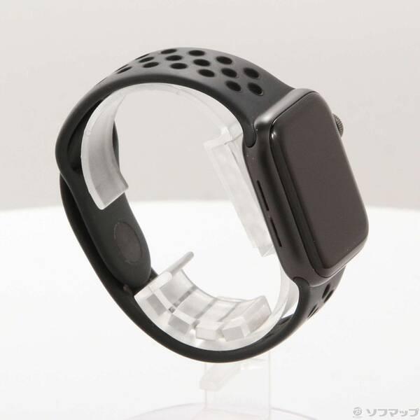 〔中古〕Apple(アップル) Apple Watch SE 第1世代 Nike GPS 40mm スペースグレイアルミニウムケース アンスラサイト／ブラックNikeスポーツバンド〔352-ud〕 |  | 03