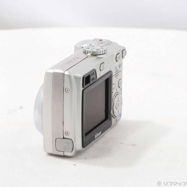 〔中古〕Nikon(ニコン) COOLPIX 7900 (710万画素／3倍ズーム／プライムシルバー)〔305-ud〕 |  | 01