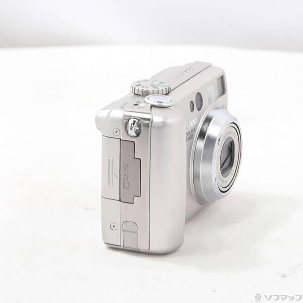 〔中古〕Nikon(ニコン) COOLPIX 7900 (710万画素／3倍ズーム／プライムシルバー)〔305-ud〕 |  | 03