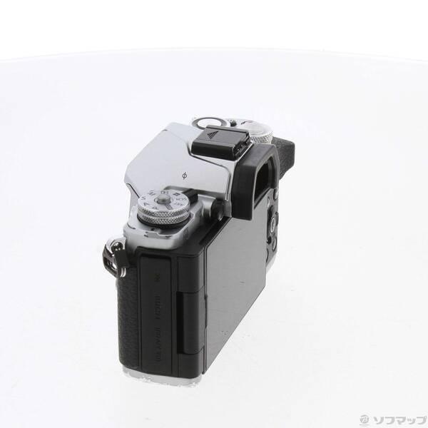 〔中古〕OLYMPUS(オリンパス) OM-D E-M5 MarkII ボディ シルバー〔262-ud〕 |  | 01