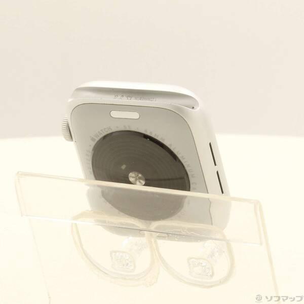 〔中古〕Apple(アップル) Apple Watch SE 第2世代 GPS 44mm シルバーアルミニウムケース バンド無し〔344-ud〕 |  | 02