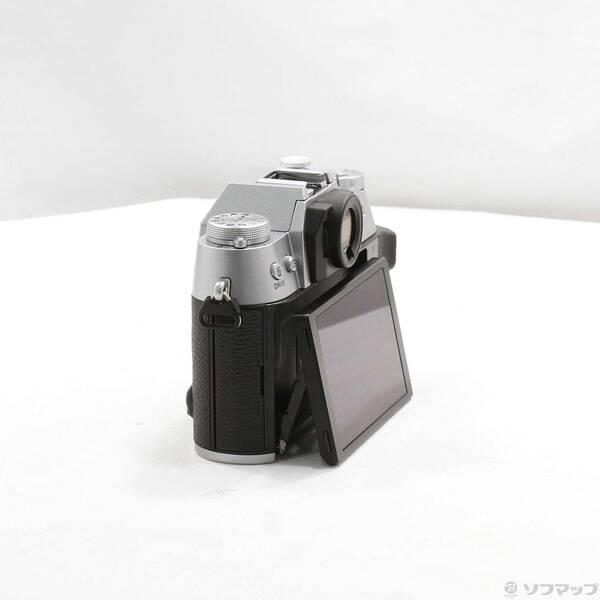 〔中古〕FUJIFILM(フジフイルム) X-T50 シルバー ボディ〔262-ud〕 |  | 01
