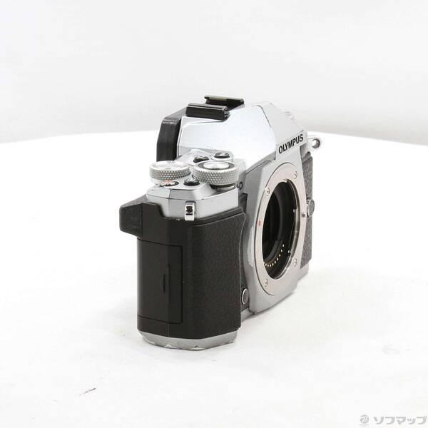 〔中古〕OLYMPUS(オリンパス) OM-D E-M5 MarkII ボディ シルバー〔198-ud〕 |  | 03