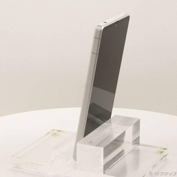 〔中古〕SHARP(シャープ) AQUOS R8 256GB クリーム SH-52D docomo SIMフリー〔305-ud〕 |  | 01