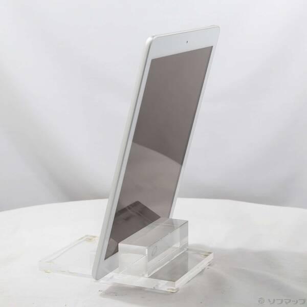 〔中古〕Apple(アップル) iPad 第6世代 32GB シルバー MR7G2J／A Wi-Fi〔377-ud〕 |  | 01