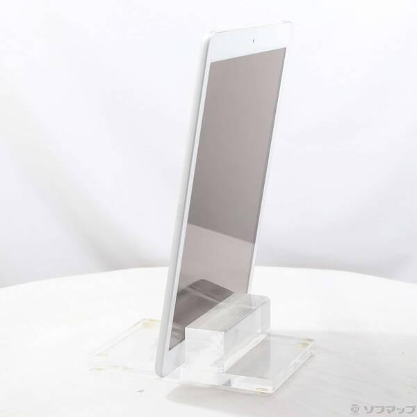 〔中古〕Apple(アップル) iPad 第7世代 32GB シルバー MW6C2J／A docomoロック解除SIMフリー〔305-ud〕 |  | 01